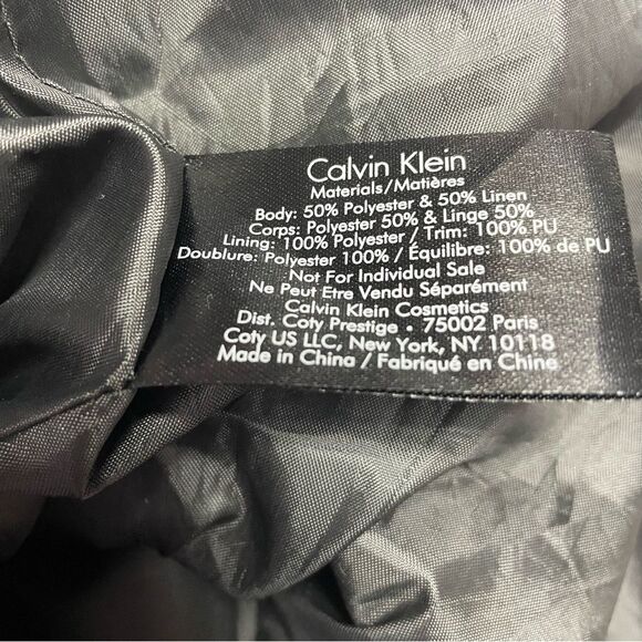 Calvin Klein Gray Black Weekender Duffle Bag Handles and Long Strap - Picture 4 of 14